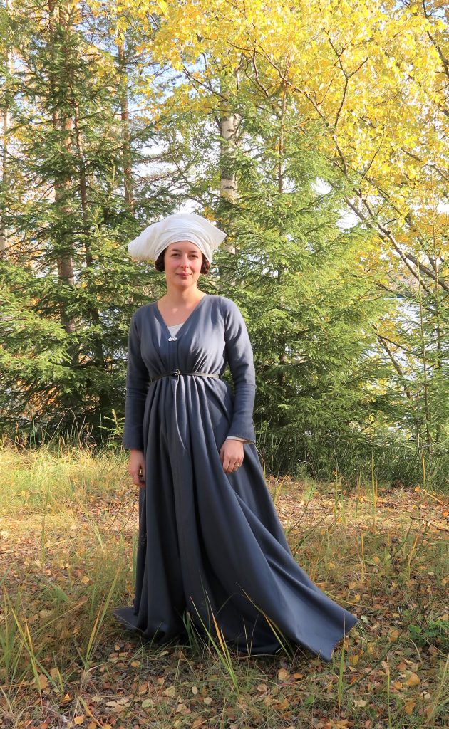 medieval dress layers Art] Cordelia Clothing Layers